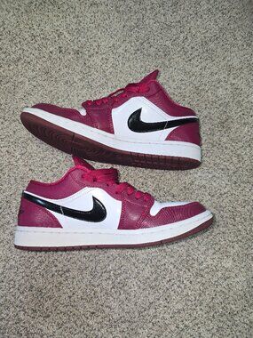 Air Jordan 1 Low Noble Red Black White Men’s 7.5 Sneakers 553558‑604
